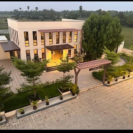 Coco Nest Resort Mahabalipuram Exteriör bild