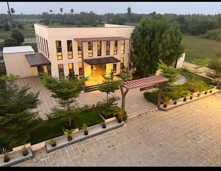 Coco Nest Resort Mahabalipuram Exteriör bild